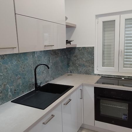 Apartments Mirna Korcula Town Bagian luar foto