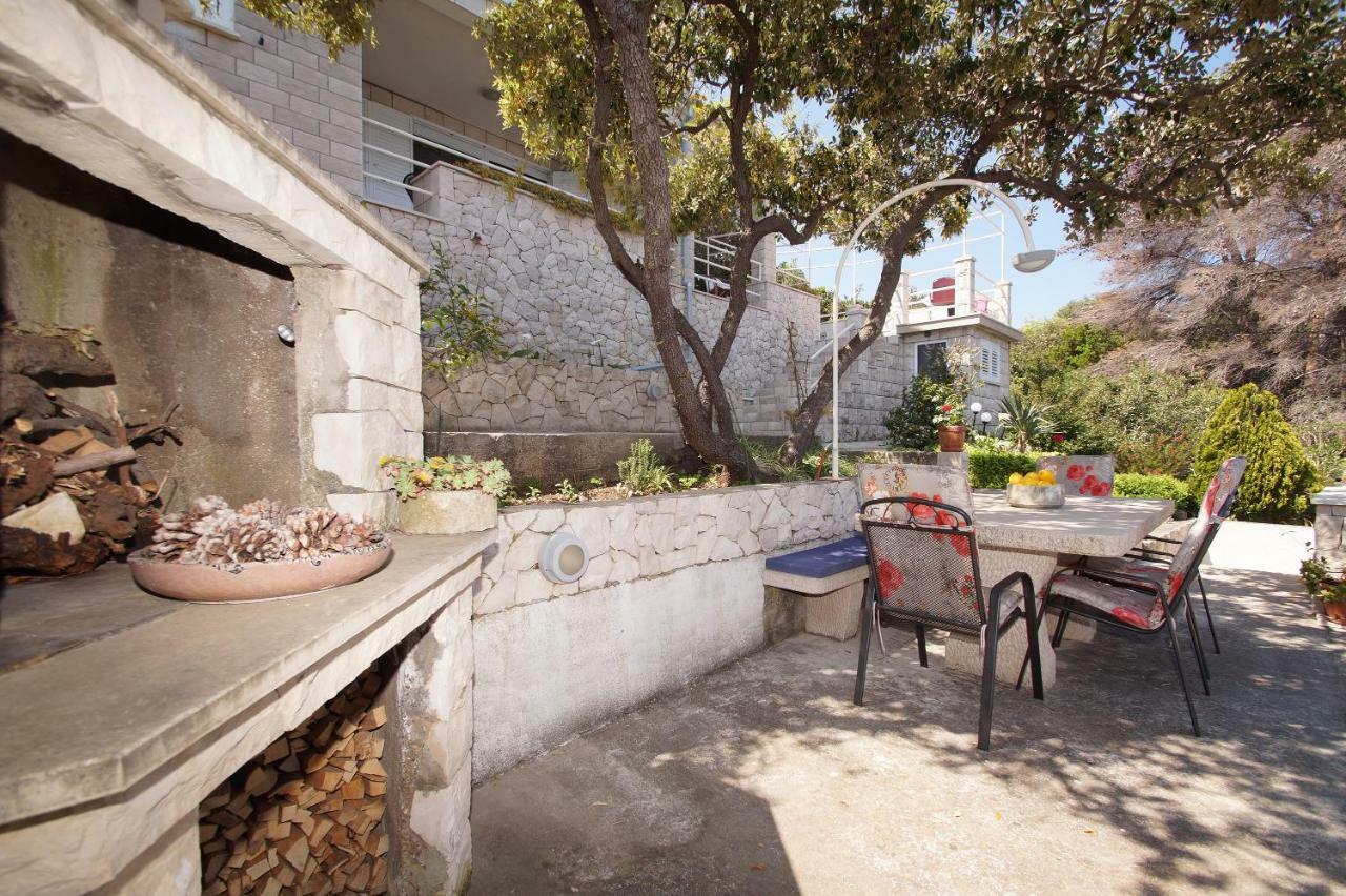 Apartments Mirna Korcula Town Bagian luar foto