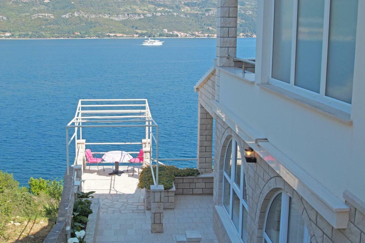 Apartments Mirna Korcula Town Bagian luar foto