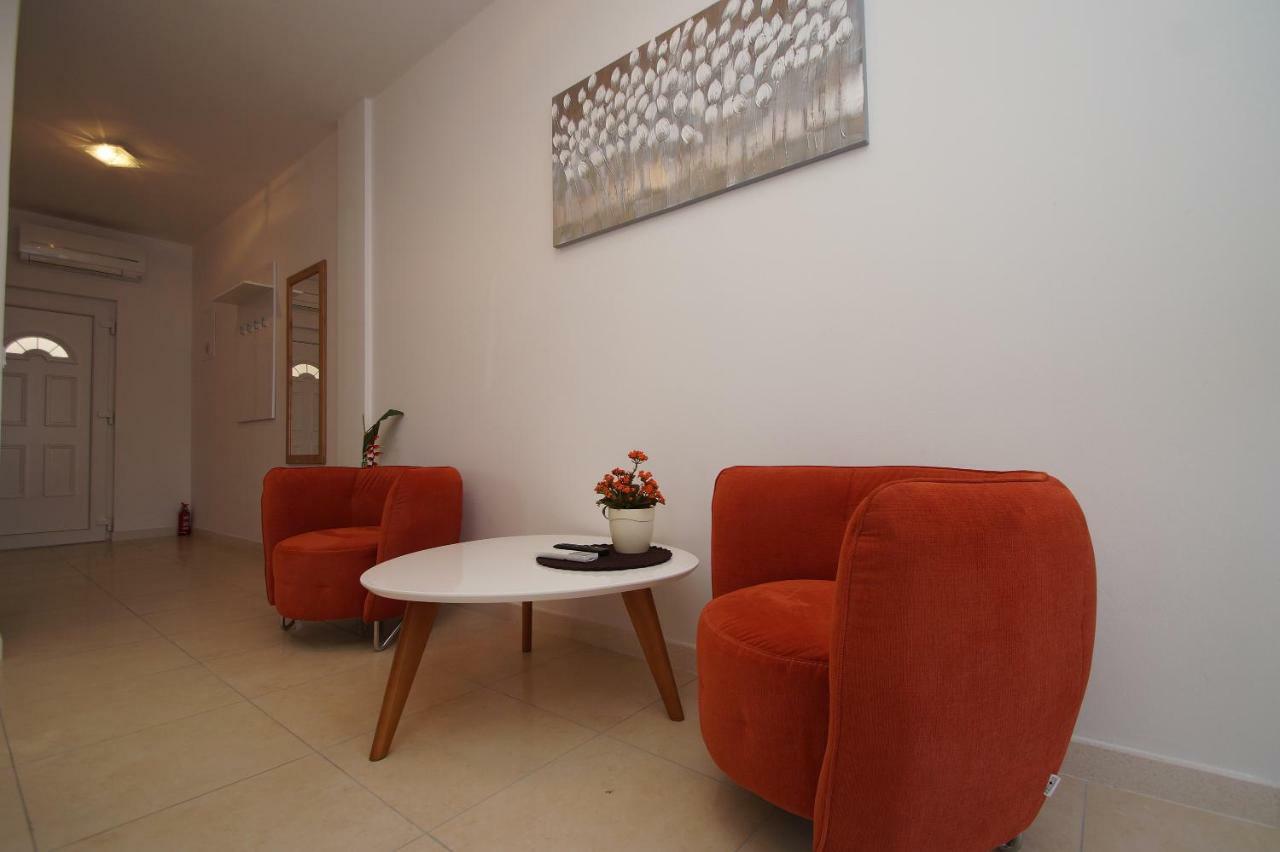 Apartments Mirna Korcula Town Bagian luar foto