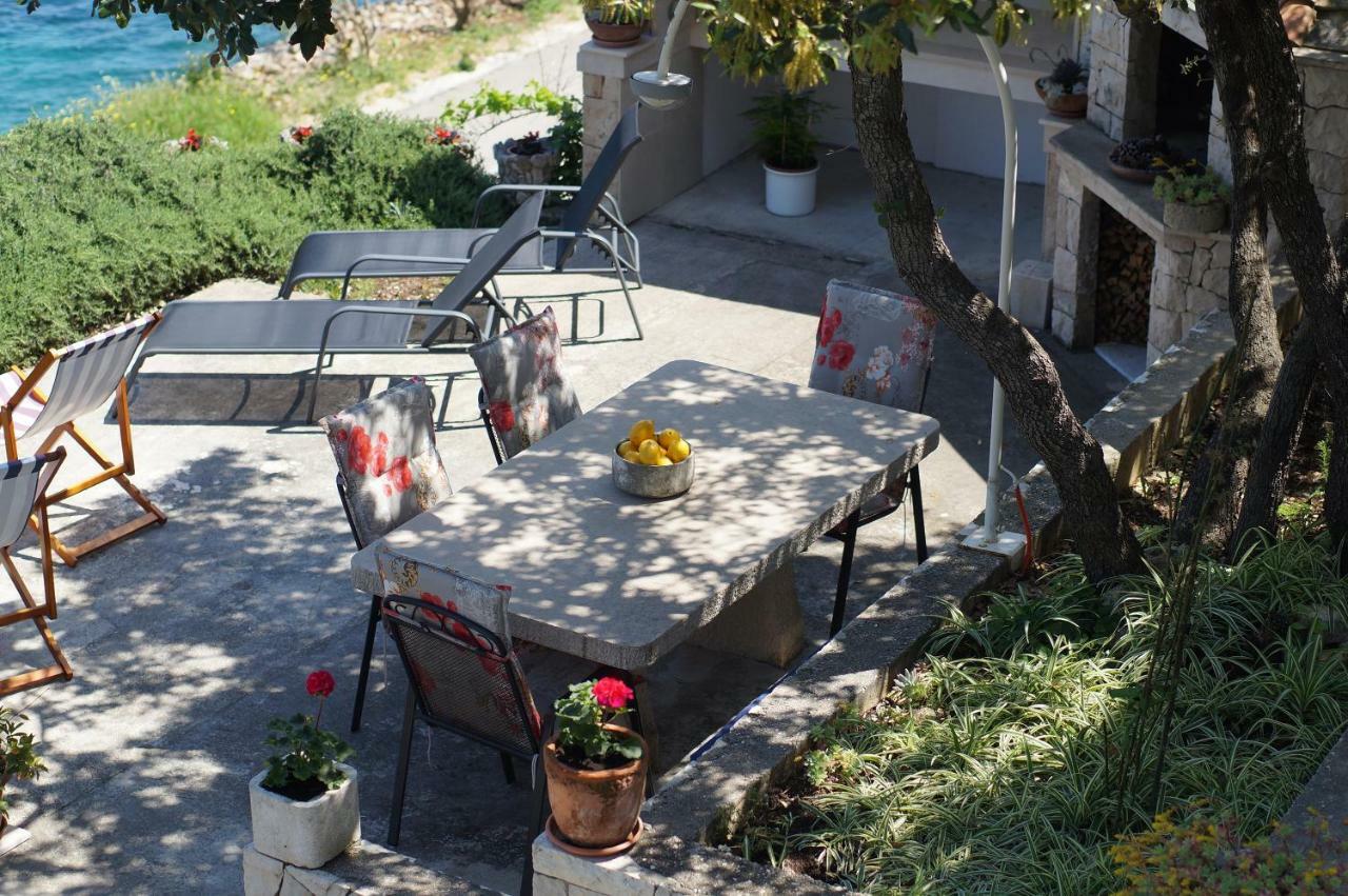 Apartments Mirna Korcula Town Bagian luar foto